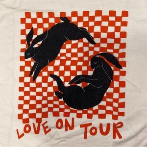 harry styles love on tour bunnies t shirt